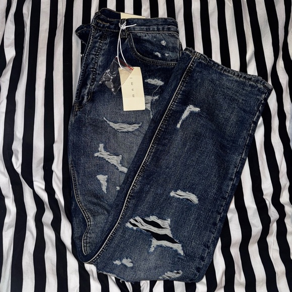 NWT Men’s mnml Ultra Baggy Distressed Denim jeans size 32 - Picture 2 of 12